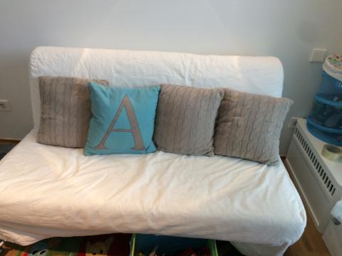 Atiduodu sofa